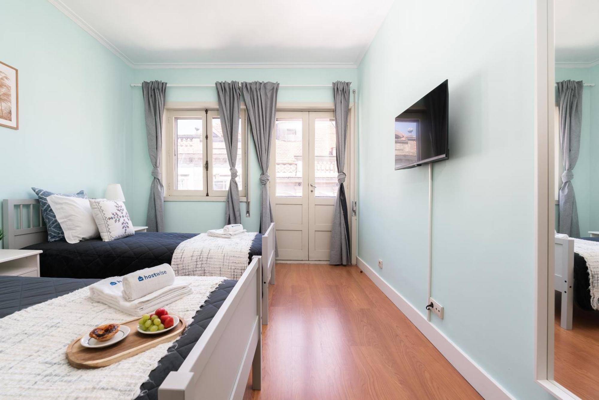 Host Wise - Colorful Bright Flat With Balcony Apartment Porto Room photo